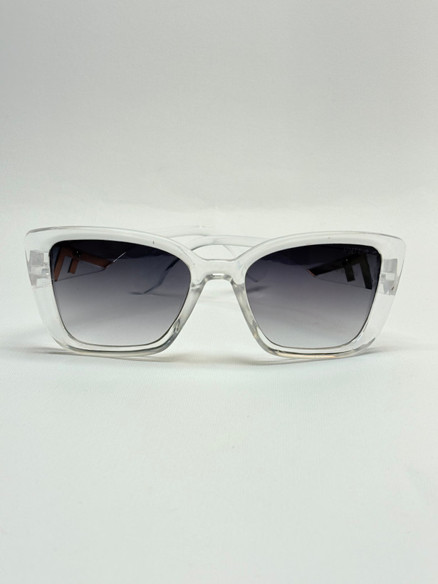 عینک افتابی زنانه۵۰43FENDI