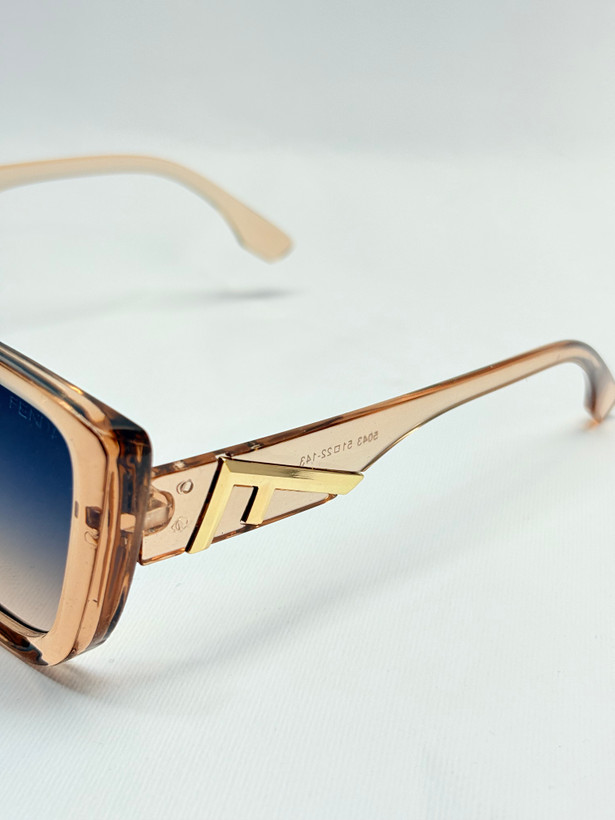 عینک افتابی زنانه۵۰43FENDI