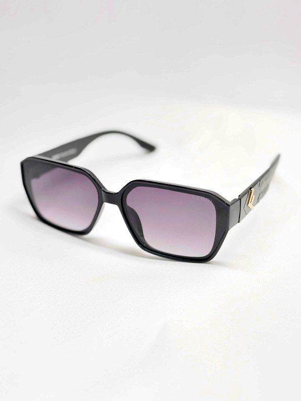 خرید عینک افتابی زنانه۵۰۳۸ FENDI | گالری روژانو