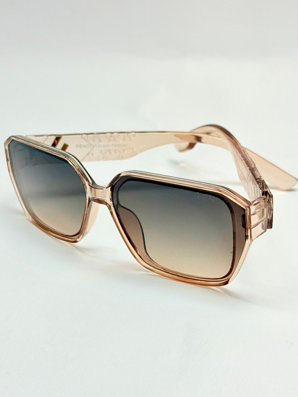 خرید عینک افتابی زنانه۵۰۳۸ FENDI | گالری روژانو