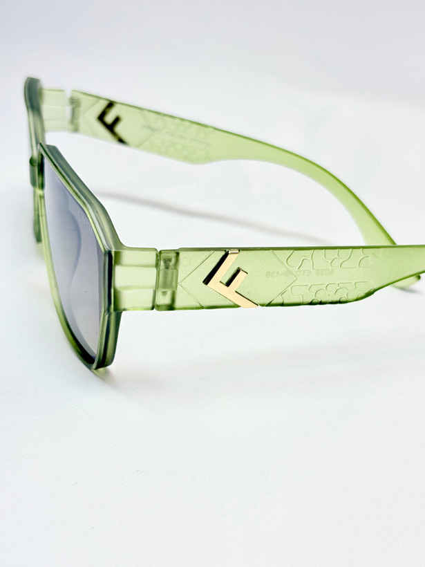 خرید عینک افتابی زنانه۵۰۳۸ FENDI | گالری روژانو