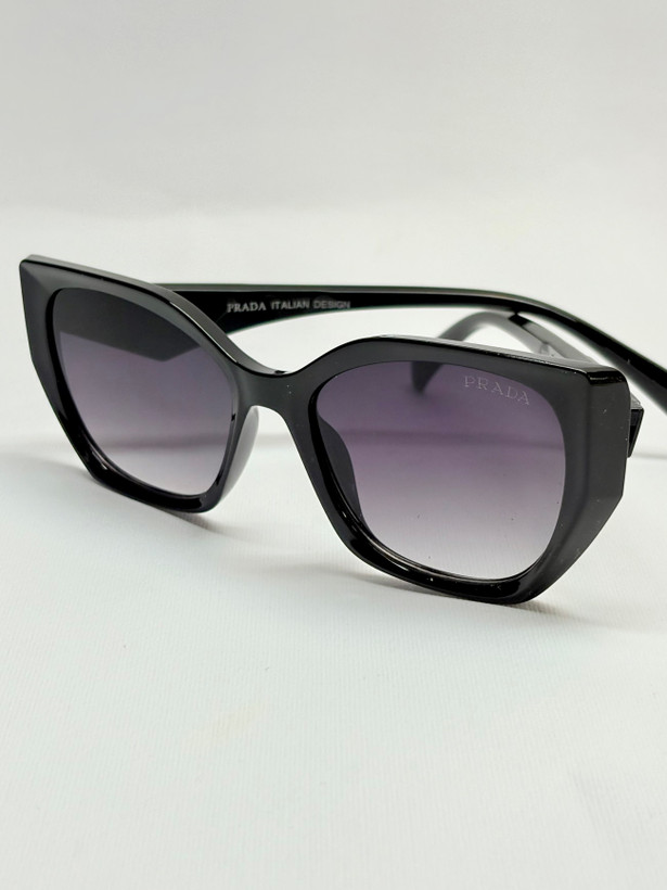 خرید عینک افتابی زنانه۵۰۵۲ PRADA | گالری روژانو