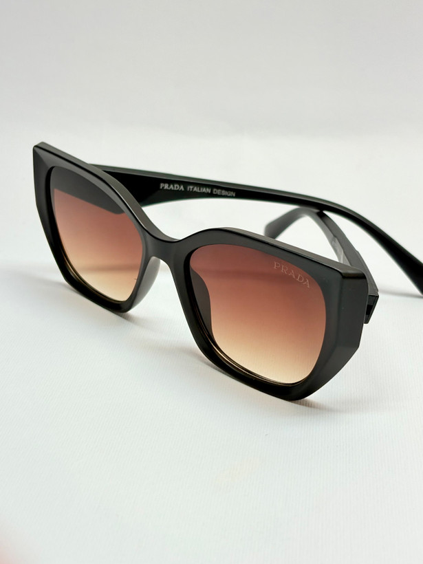 خرید عینک افتابی زنانه۵۰۵۲ PRADA | گالری روژانو