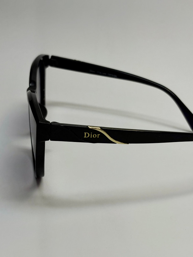 عینک افتابی زنانه 5۰62 DIOR